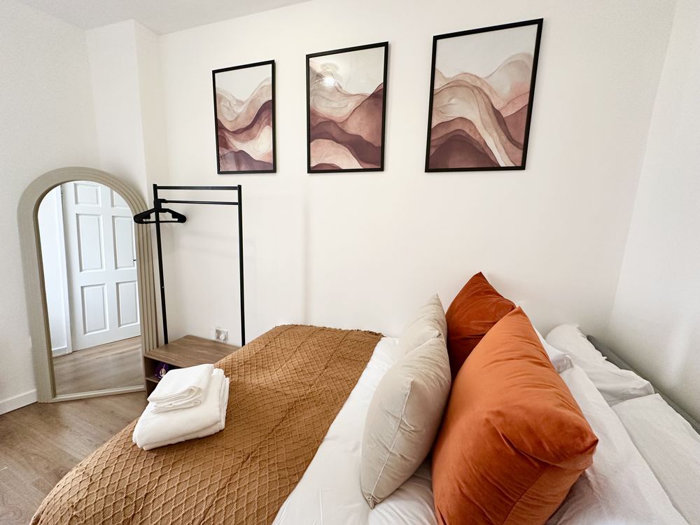 Second bedroom